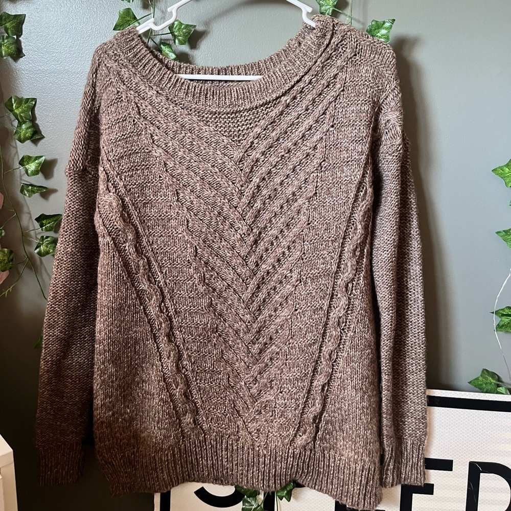American Eagle sweater